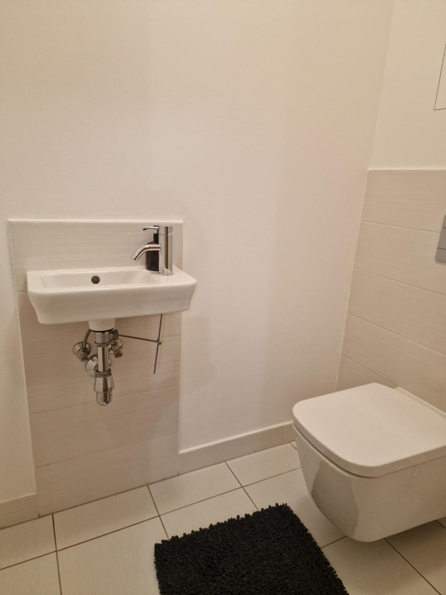 Stylish Panorama City Family Suite Братислава Екстериор снимка